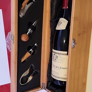 Wine box (wine not included)